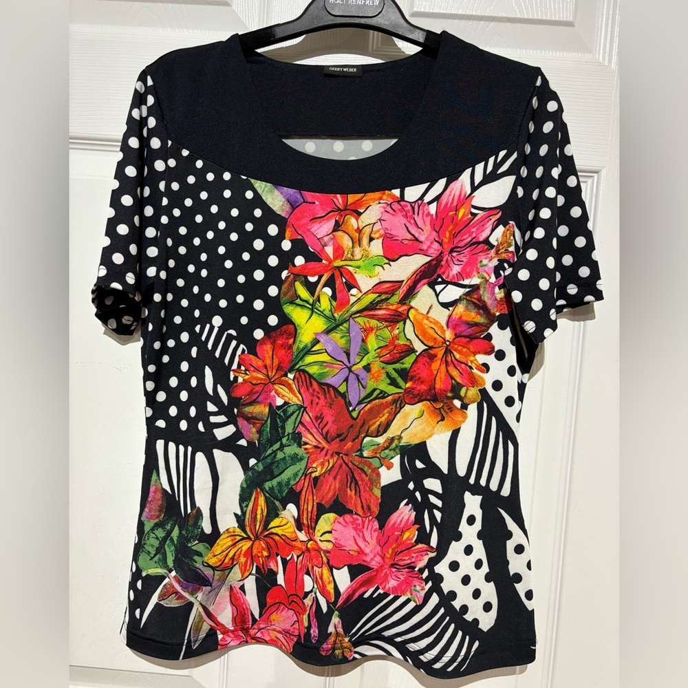 Gerry Weber Black and White Graphic Short Sleeve Tee